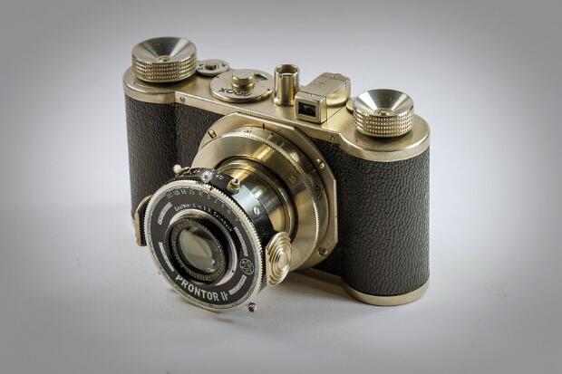 Adox Fotowerke Dr. C. Schleussner G.m.b.H. (Deutschland)