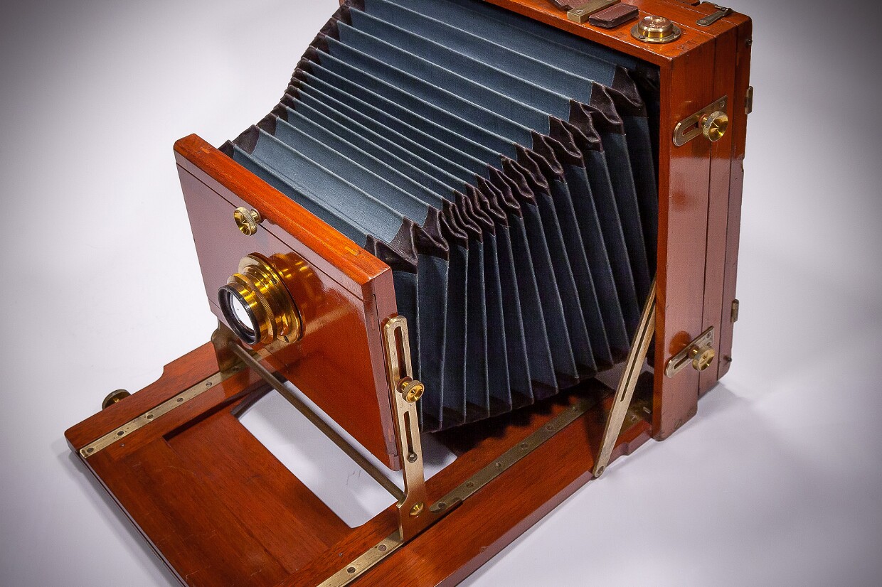 Deutschland Historische Kameras aus Deutschland. Alle Markennamen und Warenzeichen sind Eigentum der jeweiligen Hersteller. © Kai...