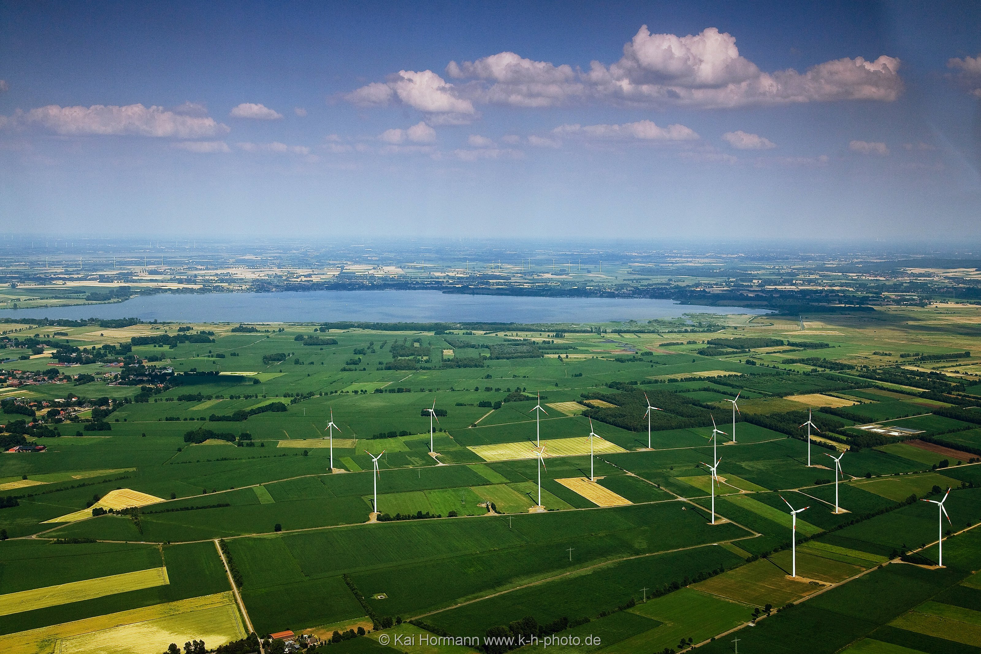 luftaufnahmen-006 Windkraft-Anlagen am Dümmer See.