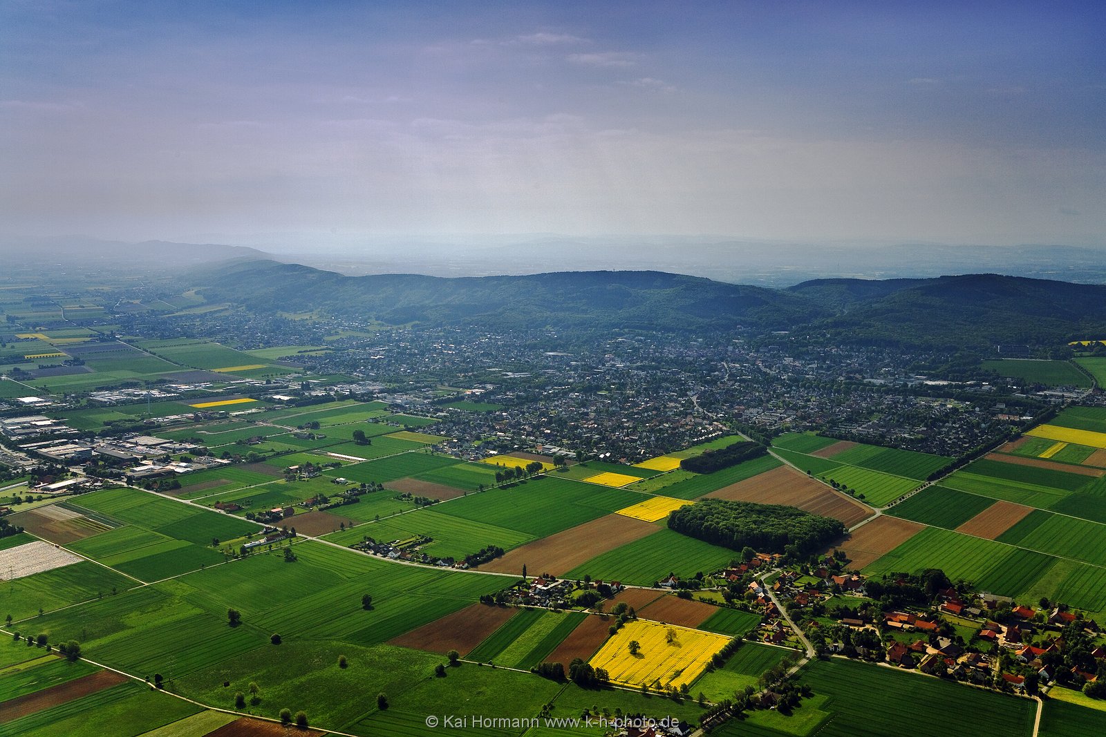 luftaufnahmen-023 Nördlicher Blick auf Lübbecke mit Stockhausen im Vordergrund.