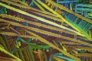 Cäsiumchlorid Mikrokristalle im polarisierten Licht.