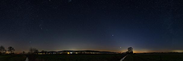 Jupiter und Venus über Lübbecke. 13.02.2023. Jupiter und Venus über Lübbecke. 13.02.2023.